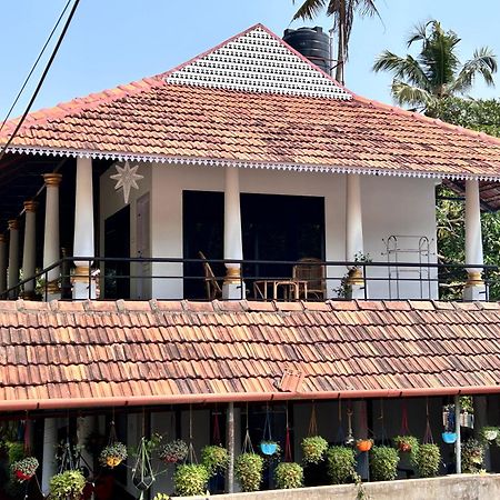 Marari Beach Cleetus Homestay Mararikulam Exterior foto